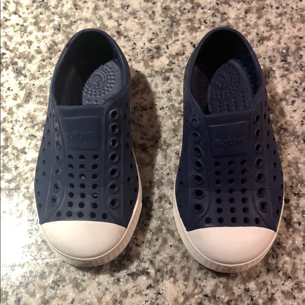 Native Toddler Shoes Navy Size 8